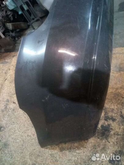 Бампер задний на поло седан оригинал, с дефектами