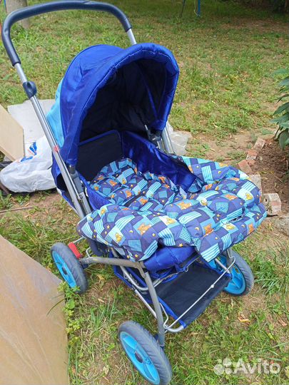 Детская кроватка и коляска