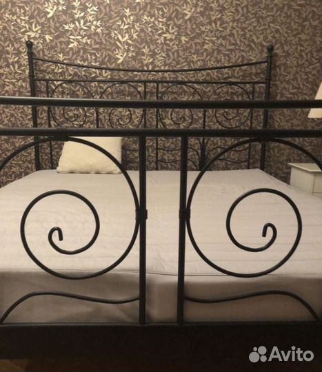 Кровать IKEA leirvik