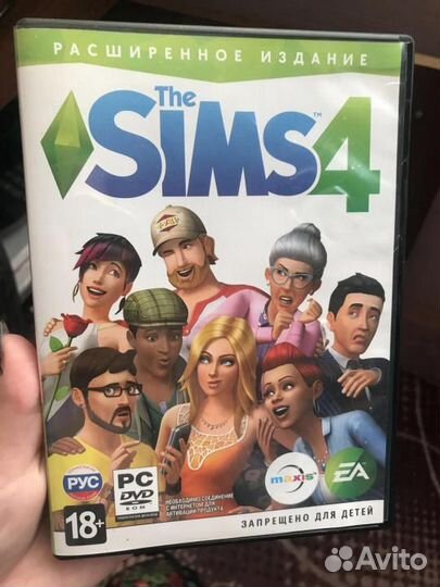 Игра на компьютер sims 4
