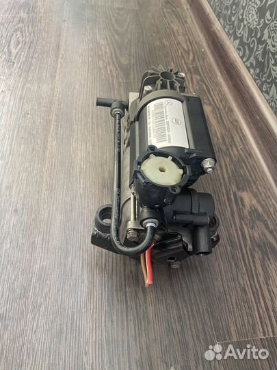 Компрессор пневмоподвески A2203200104