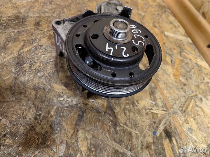 Кронштейн Вискомуфты Ауди А6 С5 2.4 078121235F