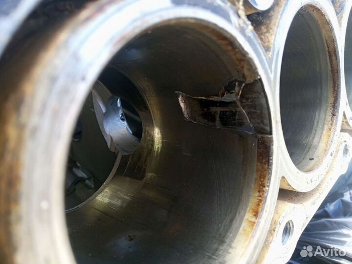 Блок цилиндров yamaha r6 2001 г.в