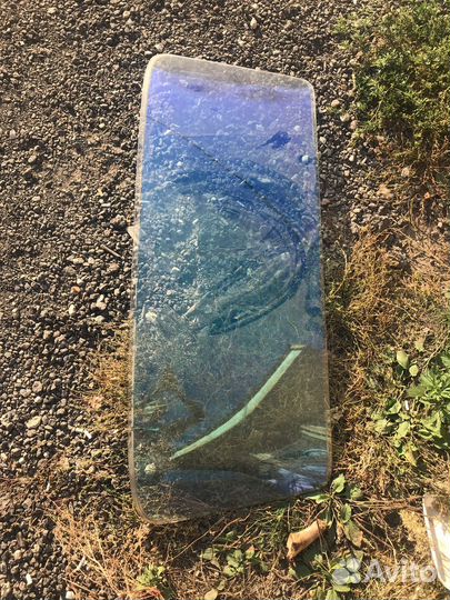 Лобовое стекло 2107 с хорошей пленкой хамелеон