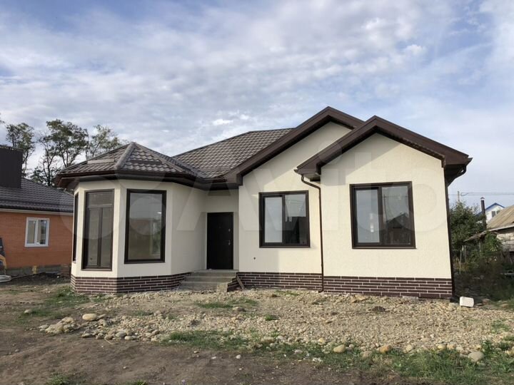 Коттедж 100 м² на участке 6 сот.