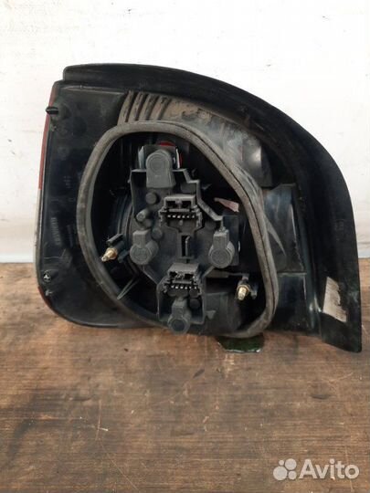 Фонарь задний правый Renault Scenic 1 минивен 1.6