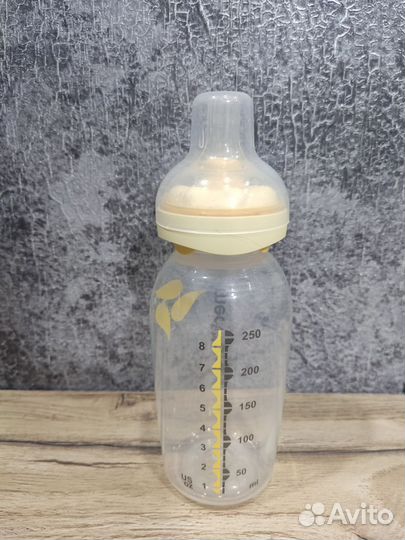 Молокоотсос электрический medela swing maxi flex