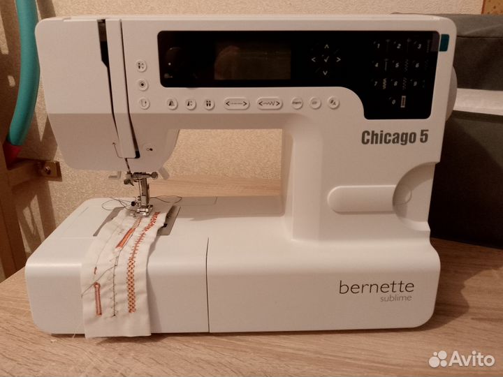 Швейная машина Bernette Chicago 5