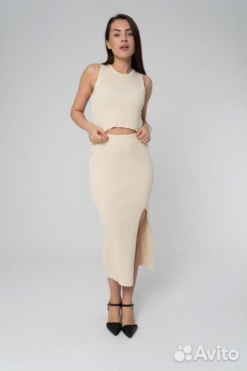 Двойка вязаная топ бретельки/юбка молочная