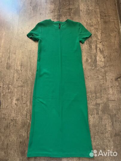 Платье Stradivarius