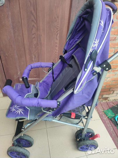 Прогулочная коляска