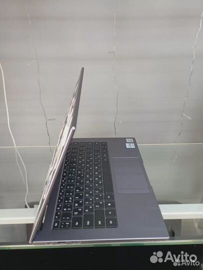 Ноутбук Huawei MateBook