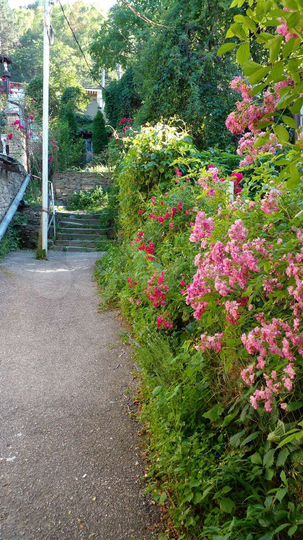 3-к. квартира, 83 м², 1/1 эт.