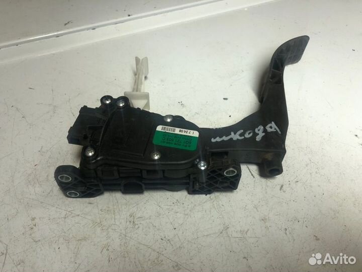 Педаль газа (электронная) Audi Skoda Vw