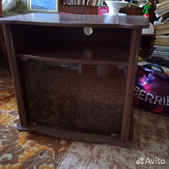 Тумба под телевизор