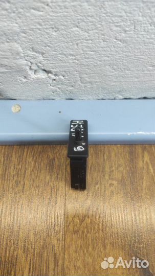 Подсветка бардачка Toyota Avensis T250 седан 1