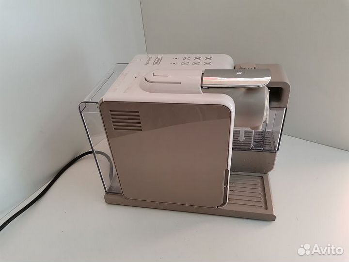 Кофемашина капсульная DeLonghi EN560