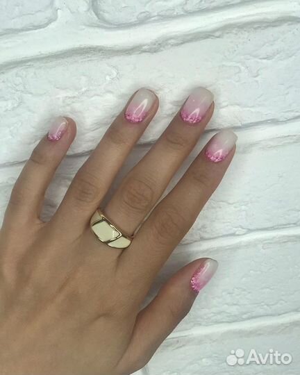 Мастер маникюра и педикюра