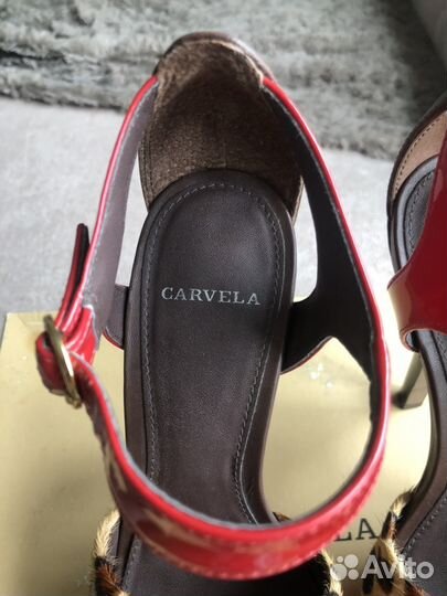 Босоножки Carvela