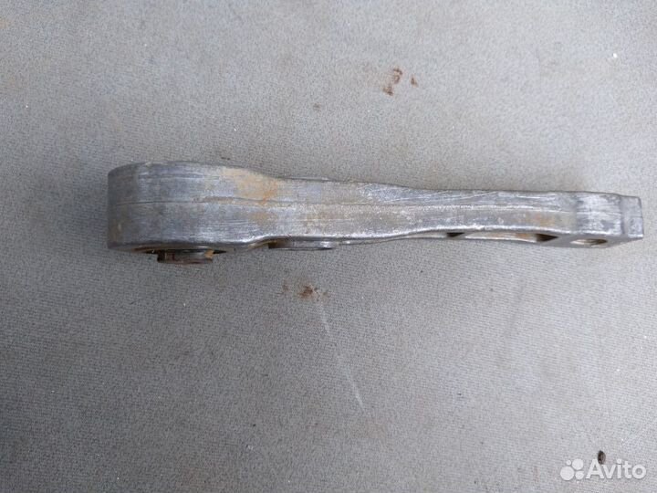 Опора кпп задняя VAG 3C0199855 для VW Passat (B6)