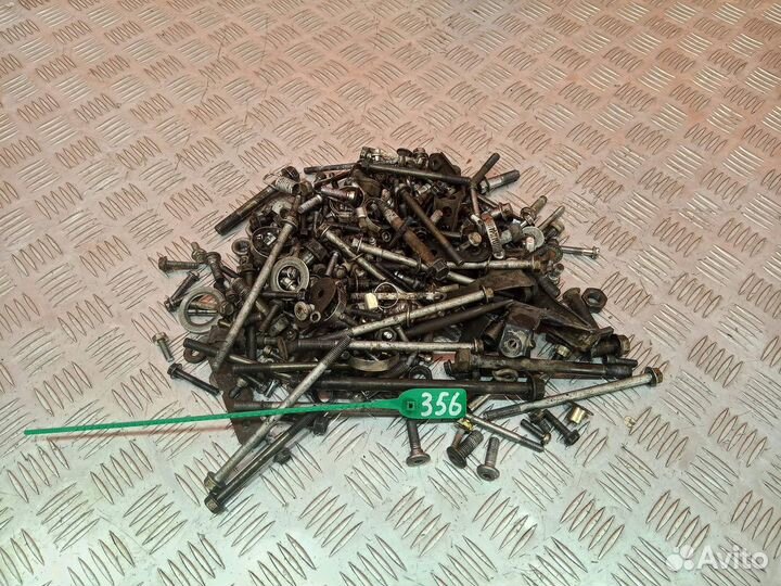 Крепеж мотоцикла Kawasaki ZXR400