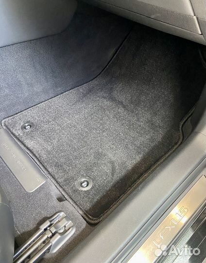 Ворсовый автоковрик Lexus