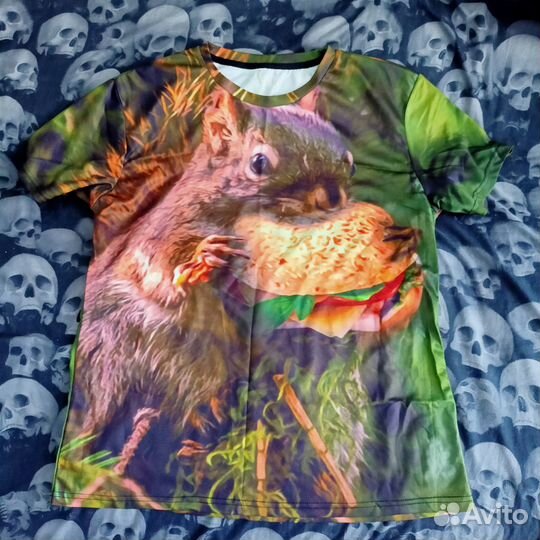 Футболка белка ест гамбургер M-XL