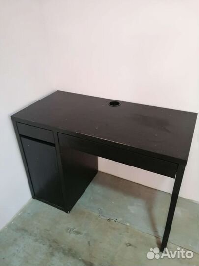 Письменный стол IKEA