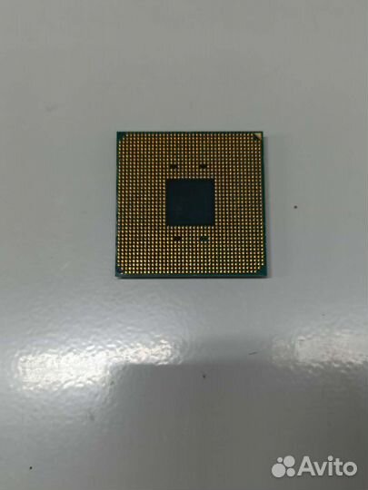 Процессор Ryzen 3 3200G