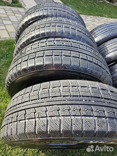 Toyo Winter Tranpath MK4a 215/60 R17 96Q