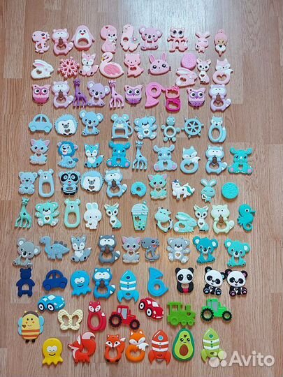 Силиконовый держатель для соски и грызунок