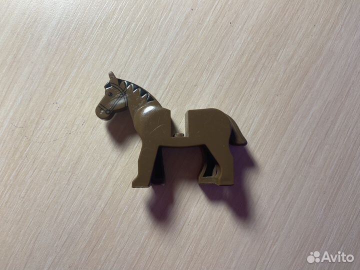 Лошадь lego