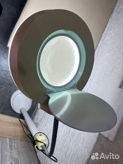 Увеличительная лампа