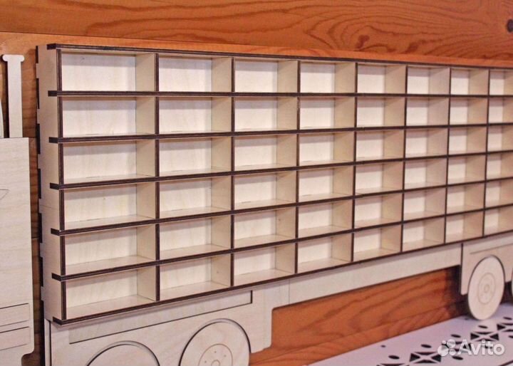 Стеллаж для машинок