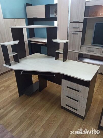 Стол компьютерный Каспер