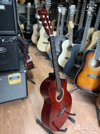 Акустическая гитара