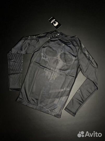 Рашгард Venum