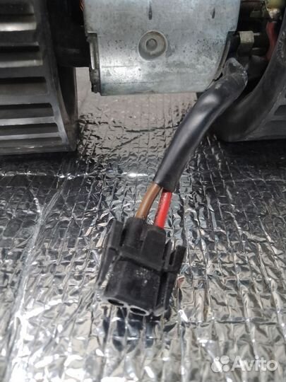 Моторчик печки BMW 5 e34 Bosch