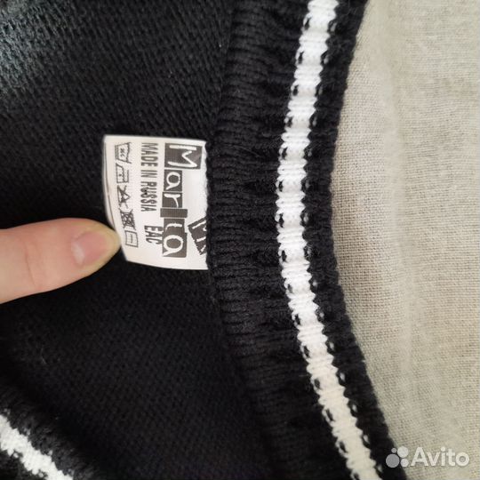 Жилетка женская вязанная