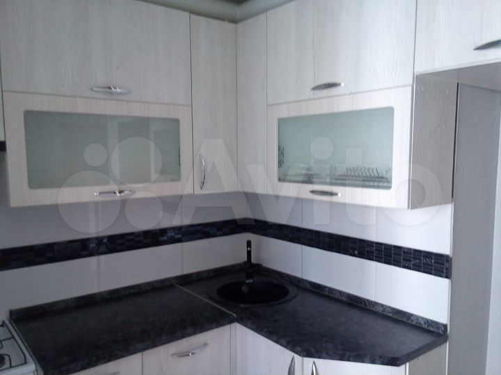 2-к. квартира, 54 м², 8/10 эт.