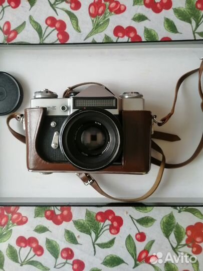 Плёночный фотоаппарат Зенит-Е