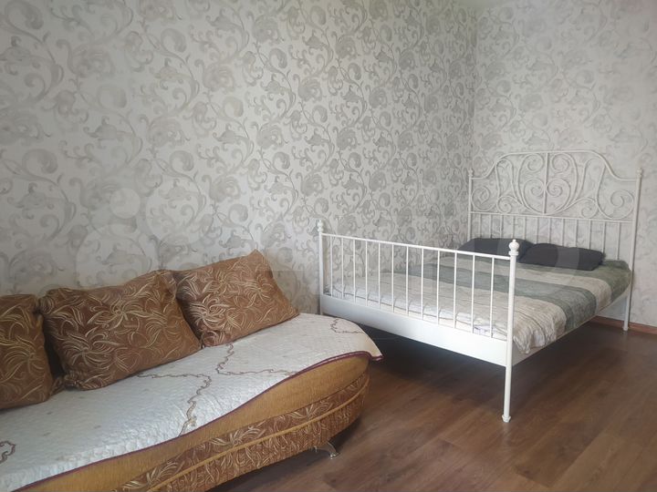 2-к. квартира, 65 м², 5/17 эт.