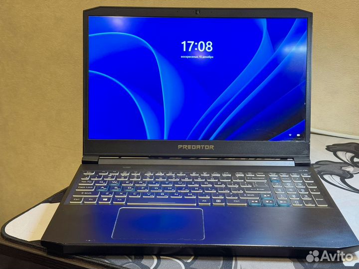 Acer Predator Triton 300 / GTX 1060 / i5-9300H