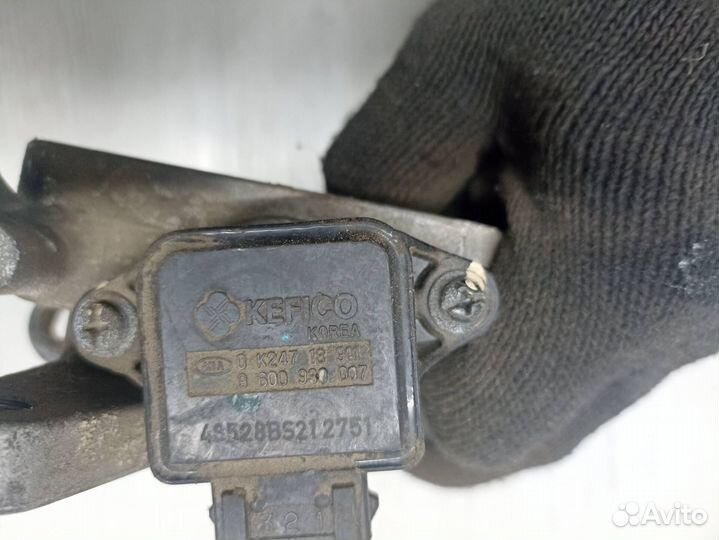 Дроссельная заслонка Kia Sportage 1