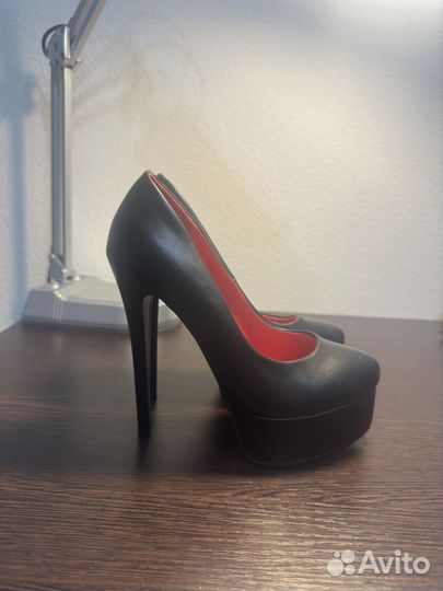 Туфли женские 37 размер