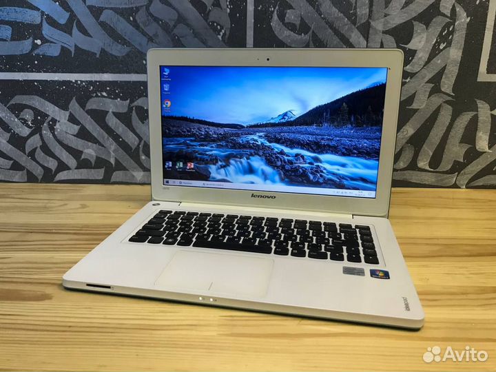 Красивый ультрабук Lenovo Intel/SSD/8Gb