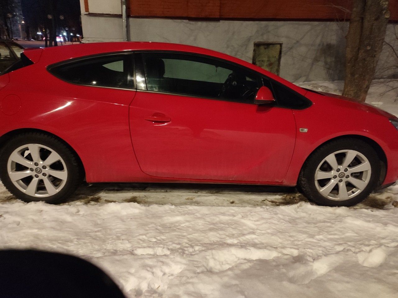 Opel Astra GTC: фото владельца