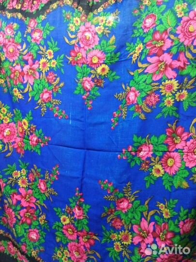 Павлопасадский платок 148*148