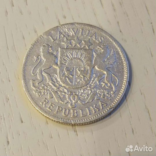 Серебряные монеты разных стран