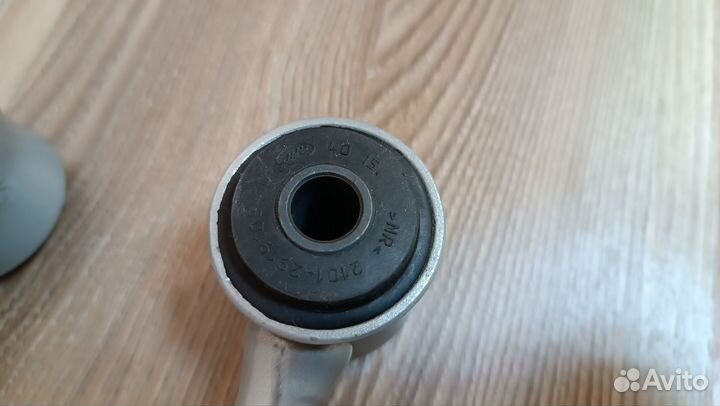 Реактивные тяги нива. Шарниры нижних рычагов